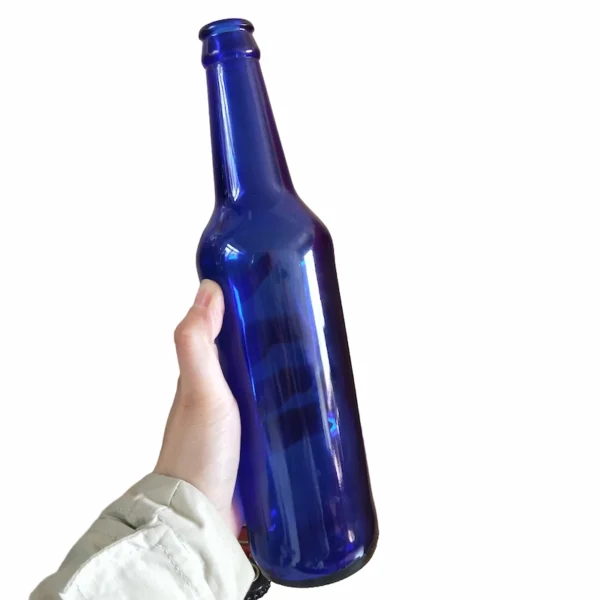 UV-protected blue beer bottle