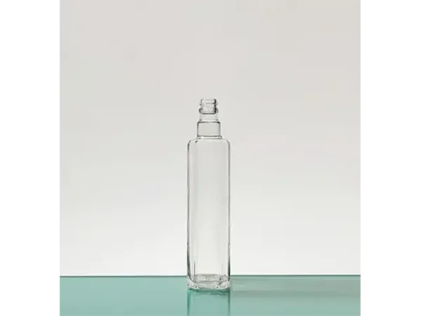 250ml Unique Square Shape Super Flint Glass Cognac Bottle with Guala Stopper