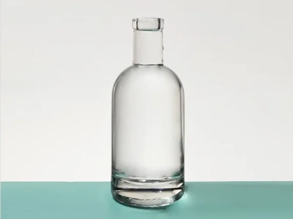 Elegant 200ml Round Gin Bottle with Cork Closure