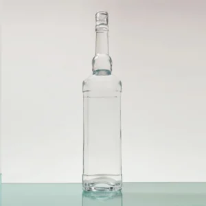 Distinctive 700ml Square Super Flint Glass Whiskey Bottles